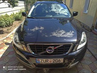 Volvo XC60 foto 1