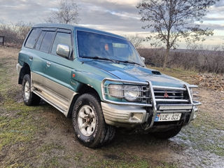 Mitsubishi Pajero foto 5