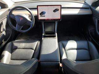 Tesla Model 3 foto 9