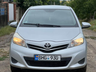 Toyota Yaris foto 1