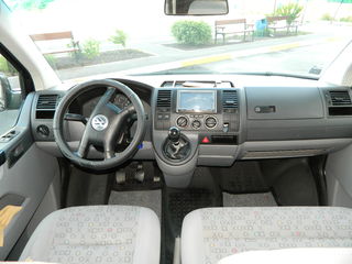 Volkswagen Caravelle foto 10