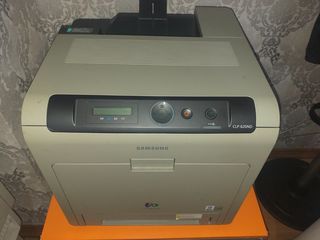 HP Color LaserJet CP1515n / Samsung CLP-620ND foto 6