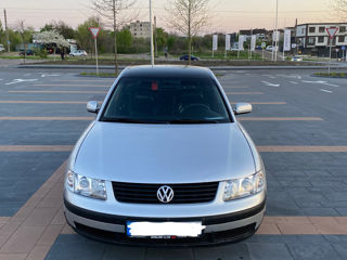 Volkswagen Passat foto 1