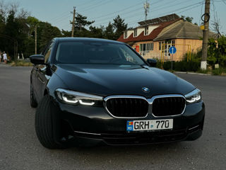 BMW 5 Series foto 3