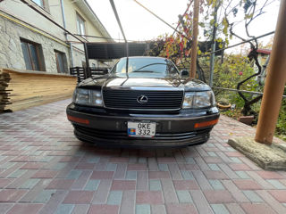 Lexus LS Series