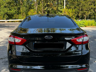 Ford Fusion foto 4