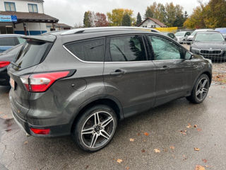 Ford Kuga foto 4