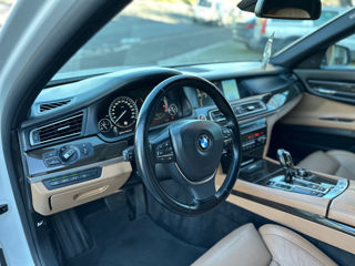 BMW 7 Series foto 5