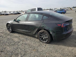 Tesla Model 3 foto 11