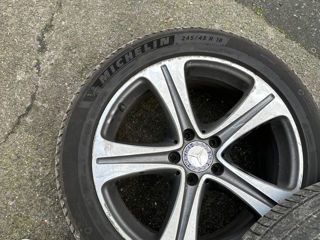 245/45 R18 foto 1