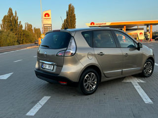 Renault Scenic foto 8