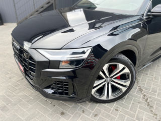 Audi Q8 foto 3