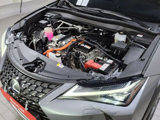 Lexus UX 300e foto 5