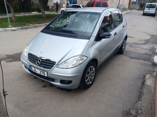 Mercedes A-Class foto 1