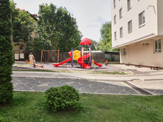 Apartament cu 2 camere, 110 m², Botanica, Chișinău foto 17