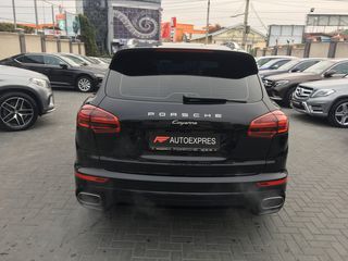 Porsche Cayenne foto 3