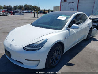 Tesla Model 3 foto 3