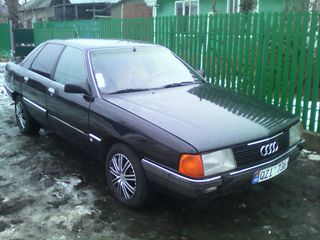 Audi 100 foto 4