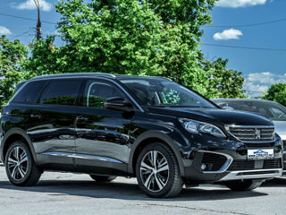 Peugeot 5008 foto 1