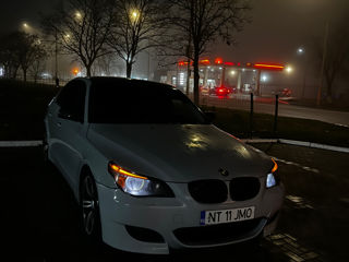 BMW 5 Series foto 3