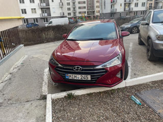 Hyundai Elantra foto 9