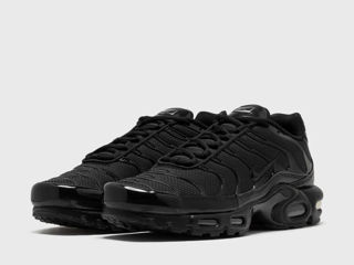 Новые оригинальные Nike TN Air Max Plus Triple (42-42.5) foto 4