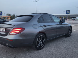 Mercedes E-Class foto 2