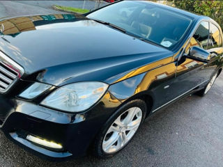 Mercedes E-Class foto 8