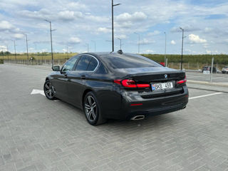 BMW 5 Series foto 4