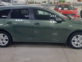 KIA Ceed Sw foto 8