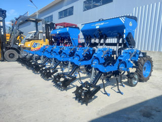 Cultivator cu fertilizare super oferta, pret: 5500 Euro !!! foto 2