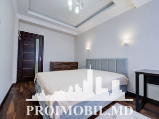 Apartament cu 2 camere, 80 m², Centru, Chișinău foto 3