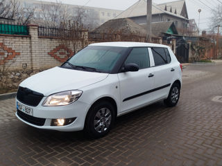 Skoda Fabia foto 2