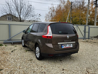 Renault Grand Scenic foto 4