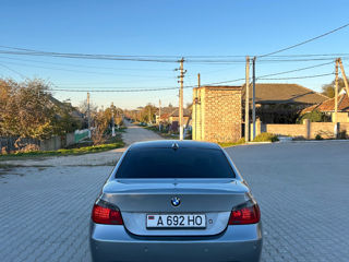 BMW 5 Series foto 5