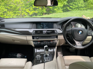 BMW 5 Series foto 4