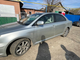 Toyota Avensis foto 3