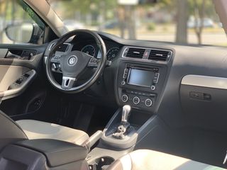 Volkswagen Jetta foto 5