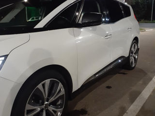 Renault Grand Scenic foto 2