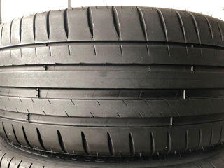 235 /45 R19  Michelin foto 2