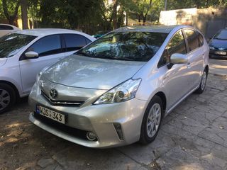 Toyota Prius + foto 1