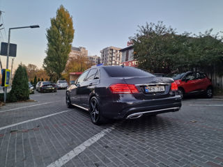 Mercedes E-Class foto 4