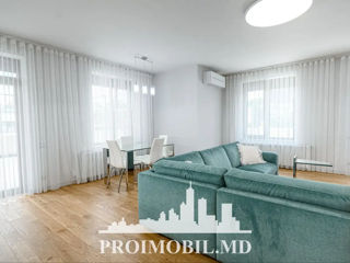 Apartament cu 2 camere, 132 m², Centru, Chișinău foto 3
