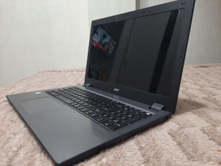 Acer Aspire V3 foto 3