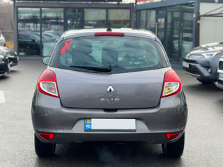 Renault Clio foto 6