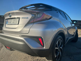 Toyota C-HR foto 4