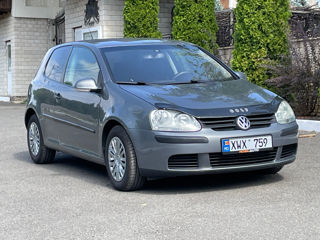 Volkswagen Golf foto 1