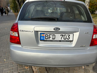 KIA Cerato foto 9