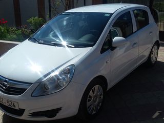 Opel Corsa foto 2