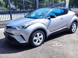 Toyota C-HR foto 1